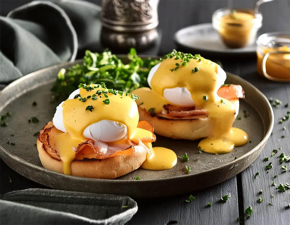 THE BENEFITS OF EGGS: FROM BREAKFAST TO BRUNCH + 1 RECIPES